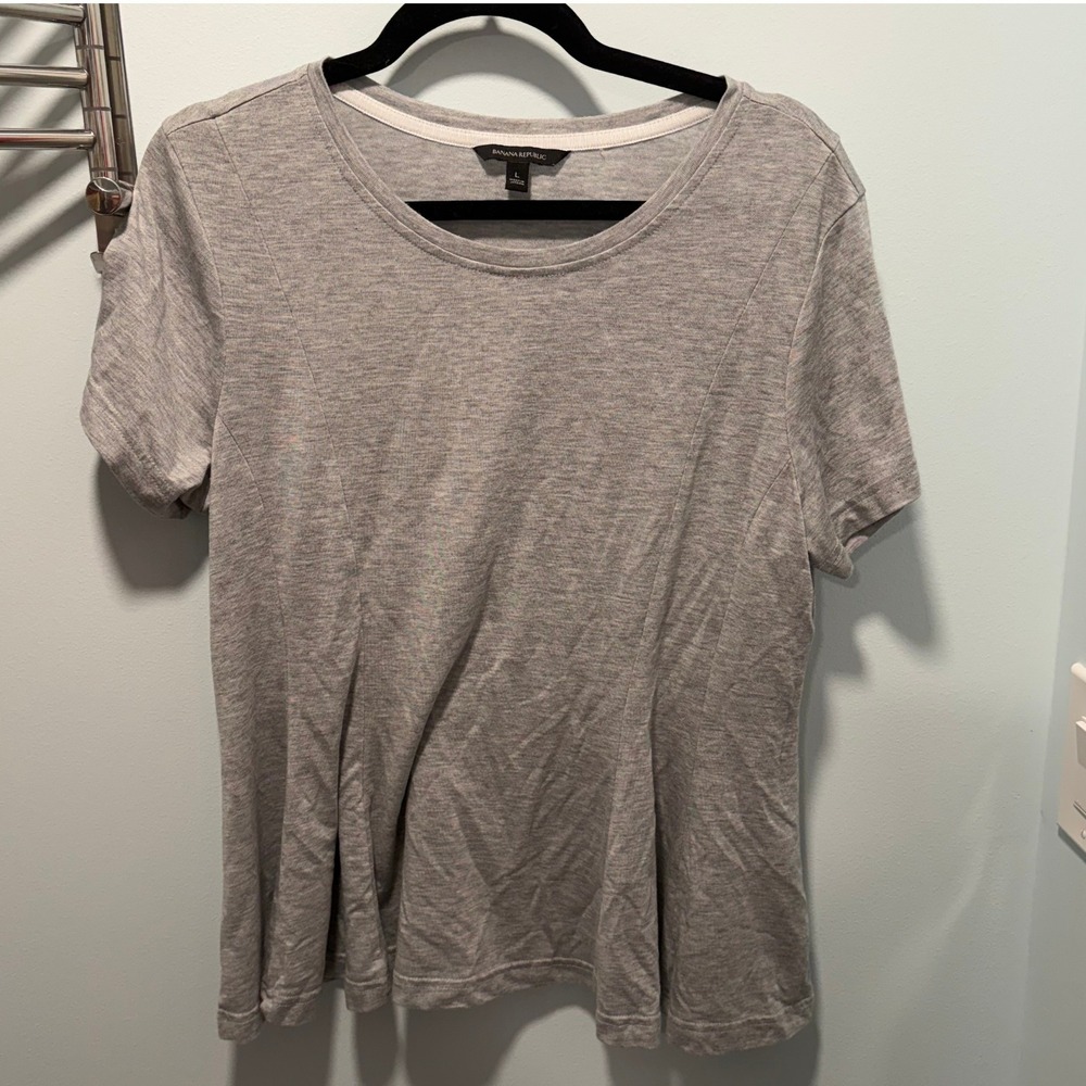 Banana Republic Womens Heather Gray Short Sleeve Princess Seam Flare Tee Large
